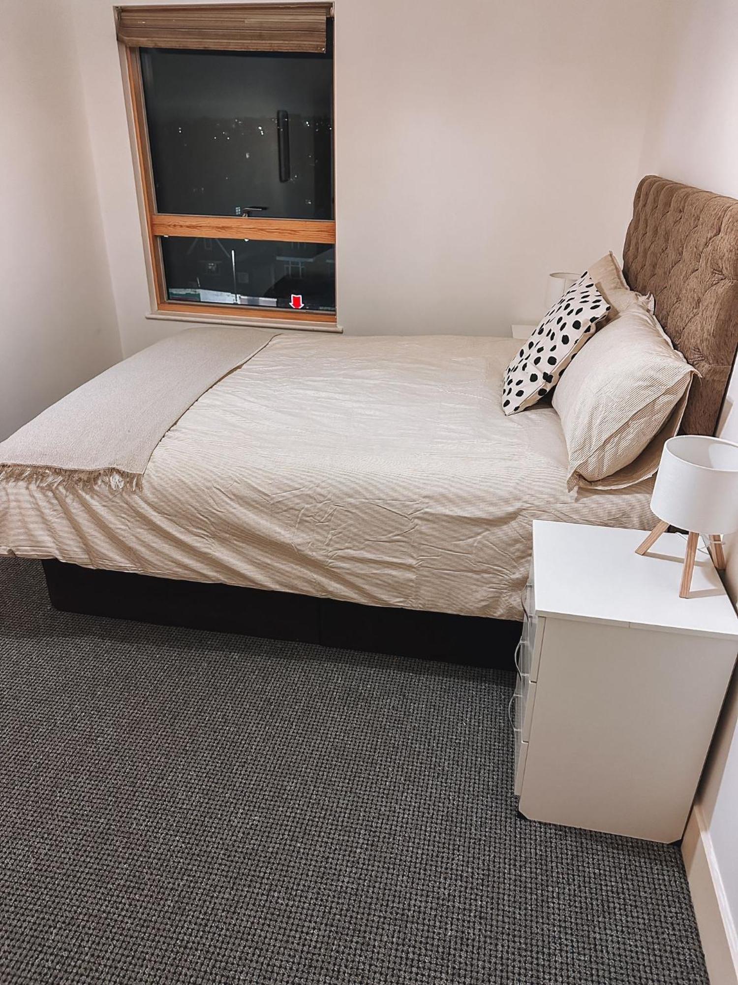 Modern And Spacious 2 Bedroom Flat In Streatham Apartamento *