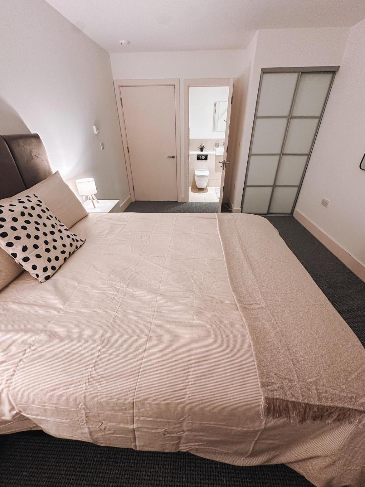 Apartamento Modern And Spacious 2 Bedroom Flat In Streatham *